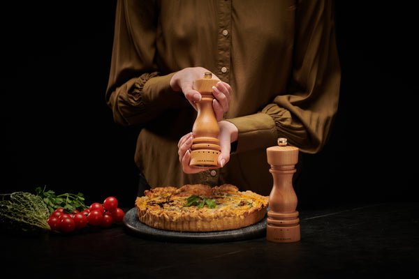 Cole & Mason London Natural Beech Grind Select Salt & Pepper Mills